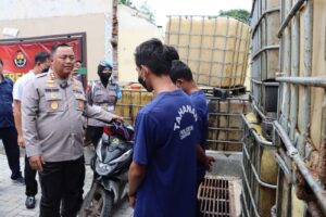 Polisi Tangkap Penimbun BBM Bersubsidi di Demak, 1.300 Liter Solar Disita