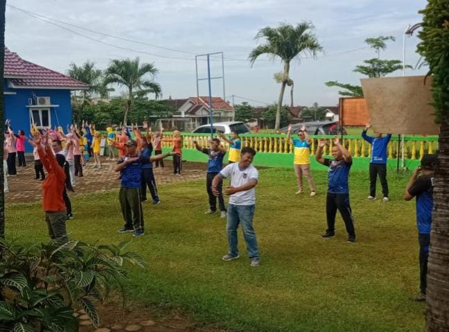 Jum’at Berkah.Tiga Pliar di Sekampung Udik gelar Olahraga bersama