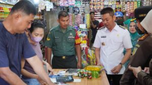 Cek Harga dan Ketersediaan Sembako, Bupati Rohil Bersama Forkopimda Kunjungi Pasar Datuk Rubiah