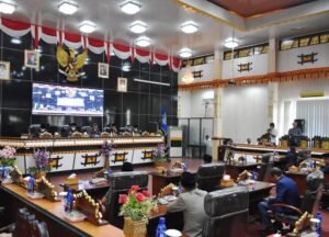 Sidang Paripurna Laporan LKPJ Walikota Metro