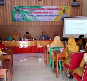 Kadiskes Lamtim Beri tambahan Makanan balita Kurang gizi dan ibu hamil