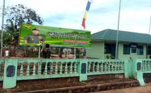 Dukung Dan Sukseskan Pemilu 2024, Kodim 0429/Lamtim Serentak Pasang Baner Netralitas TNI