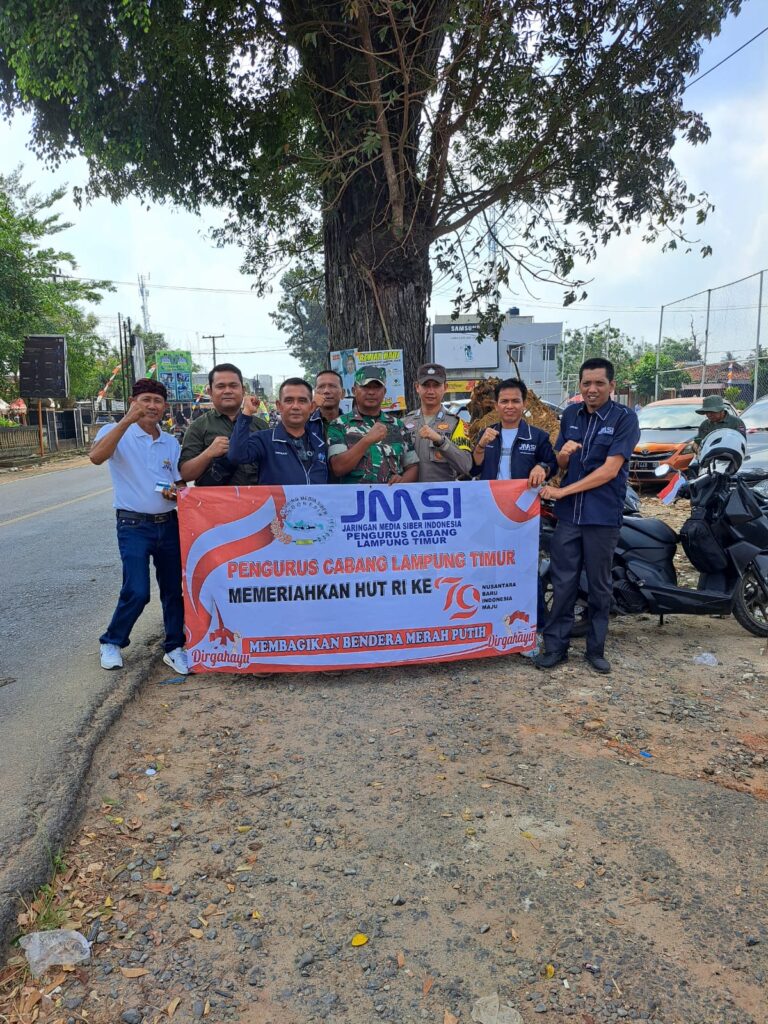 Kolaborasi JMSI dan TNI Polri berbagi bendera merah putih Menyemarakan HUT RI ke-79