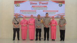 Temu Pamit Wakapolres,Kasat Narkoba Dan Kasat Binmas, Ini Pesan Kapolres Metro