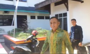 Toni Sastra Minta Gakkumdu Jangan Kendor Periksa Qomaru, Walaupun Alasan Sakit