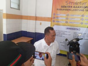 Panggilan Gakkumdu ke dua, Kakam Astomulyo baru Menghadap terkait video Virall, kampanyekan Paslon Bupati Lamteng no Urut 01
