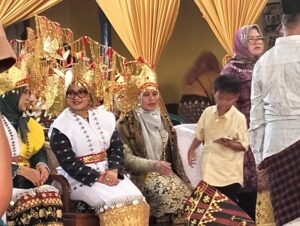 Bupati Lampung Timur Resmi menyandang Gelar Rateu Pimpinan Marga