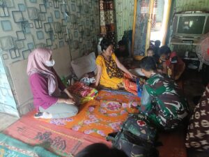 Door to Door Satgas TMMD Kodim 0429/Lamtim Lakukan Pengecekan Kesehatan Gratis