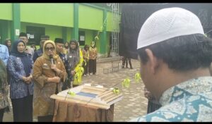 Bupati louncing Progran poskestren. Baru pertama kali di kabupaten Lampung Timur