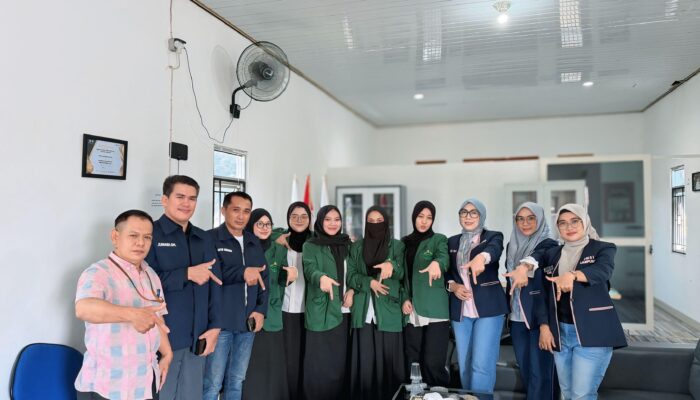 Lima Mahasiswa UIN Raden Intan Lampung Mulai PKL di JMSI Lampung